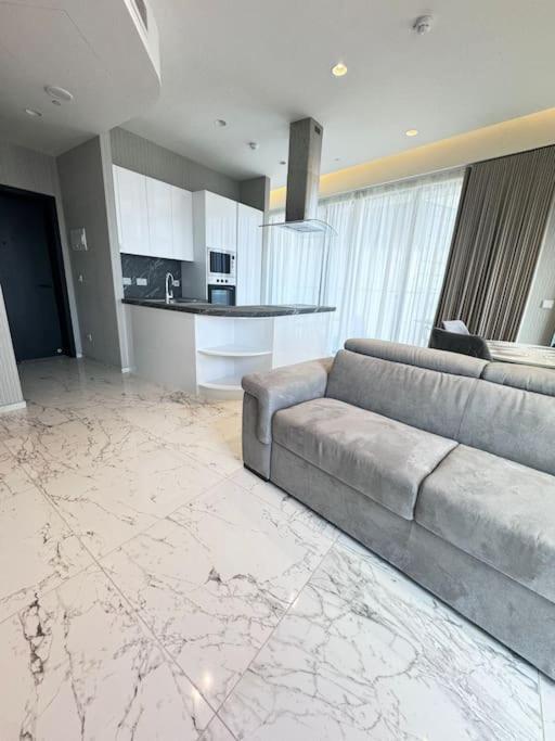 Appartamento Mercury Tower 709 *